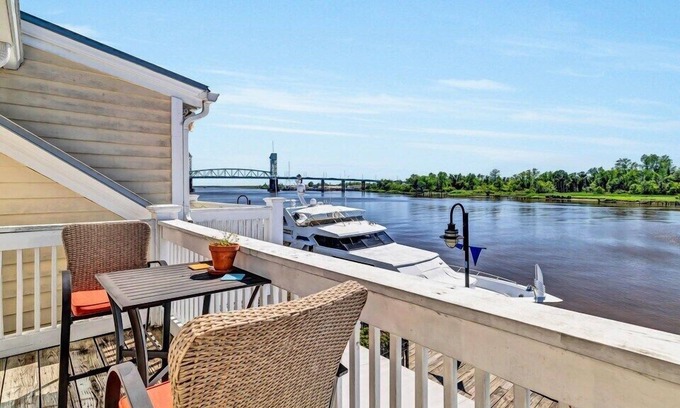 Riverwalk Condo | Haus Of Style - Sunsets on the River - Parking