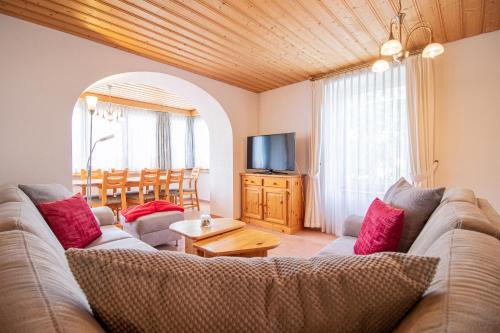 Arosa Apartment | Haus Padrun 5