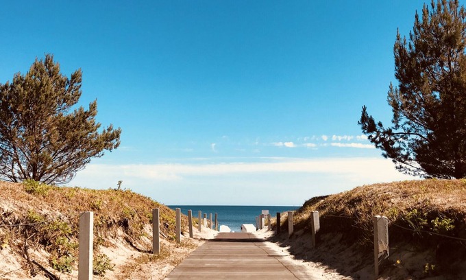 Sassnitz House | Haus Sonne - Holiday house for up to 10 people, quiet, close to the beach, children up to 14 free