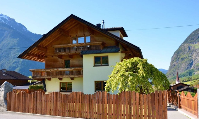 Umhausen Apartment | Haus Tirol Hildegard