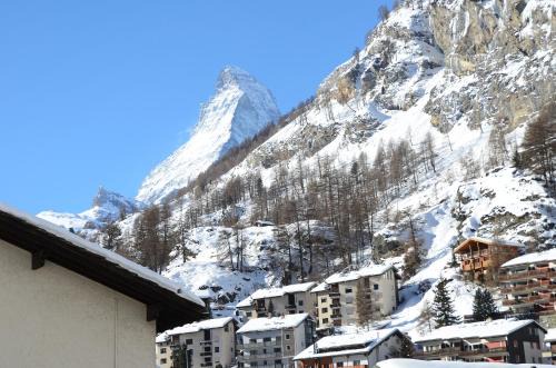 Zermatt City Centre Apartment | Haus Viktoria A