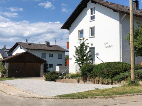 Uehlingen-Birkendorf Apartment | Haus Waldeck