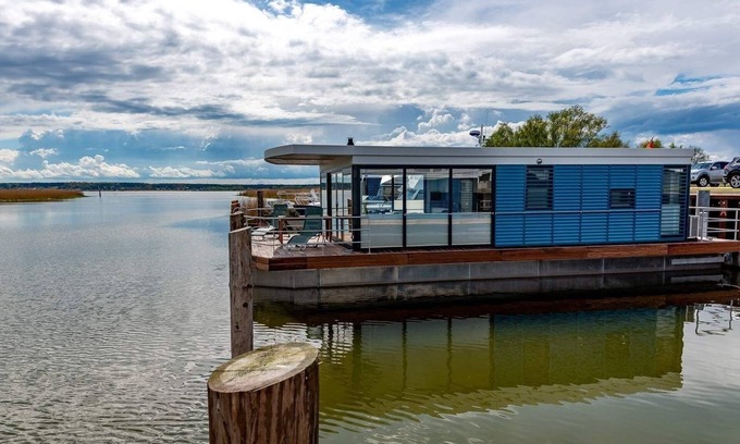 Peenemuende Apartment | Hausboot für 4 Gäste mit 45m² in Peenemünde
