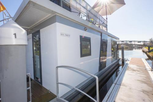 Bad Bederkesa House | Hausboot "See-Treff"