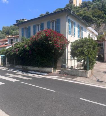 Ventabrun Apartment | Haut de maison niçoise - Calme, Charme et Vu Dégagée sur les Collines