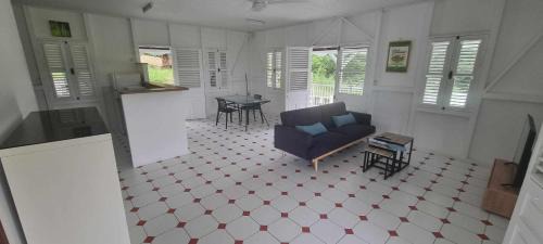 Le Francois Apartment | Haut de villa 1chambre climatisée à 3min de l'habitation Clément