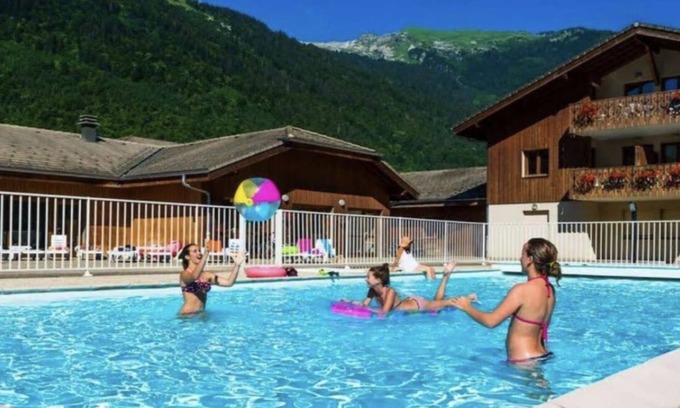 Samoens Apartment | Haute-Savoie À Samoëns Appart- T3 RDC 4/6 Pers- 2 Swimming pools, sauna, gym.