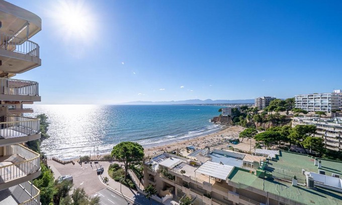 Salou City Centre Apartment | Hauzify I Apartament Gavina