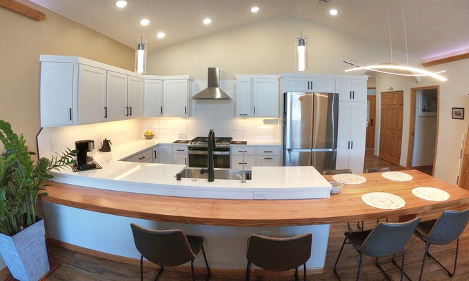 Big Lake House | Have the whole house on lake front