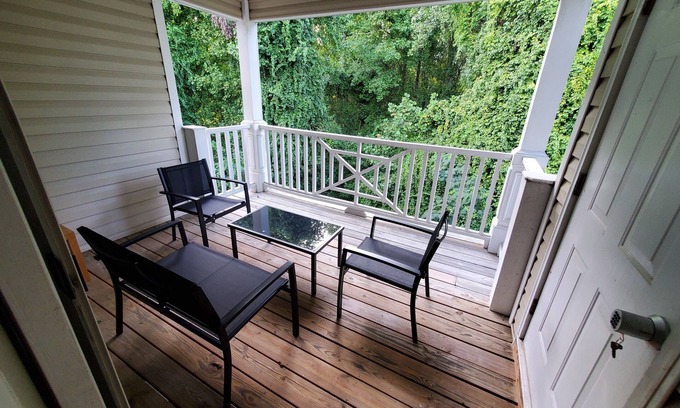 Fayetteville Condo | Haven Away From Home Ideal For Long Term Stays