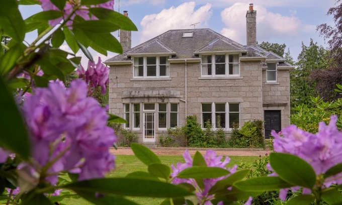 Aboyne House | Haven Retreat Scotland - Large 4 Bed House with Woodland garden, Aboyne ,Royal Deeside