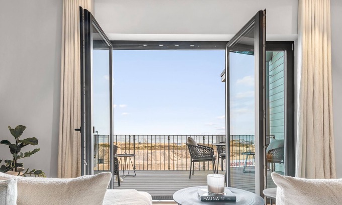 List Apartment | Haven Suite - Sea View, Ethanol Fireplace, Penthouse, Infrared Shower