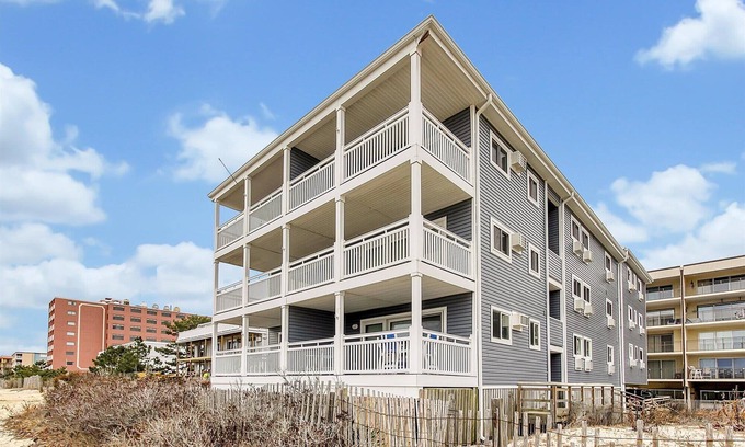 Midtown Ocean City Condo | Haverhill 1N Private Oceanfront