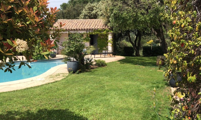Saint-Gely-du-Fesc House | Havre de Paix et de Détente Sportive en Bordure de Garrigue