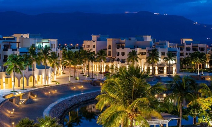 Salalah House | Hawana Salalah Villa Lake View