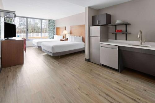 Ellsworth Hotel | Hawthorn Extended Stay by Wyndham Ellsworth Bar Harbor