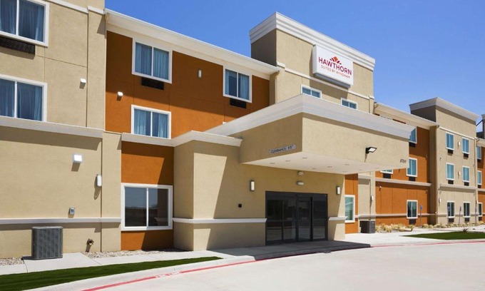 San Angelo Hotel | Hawthorn Suites by Wyndham San Angelo