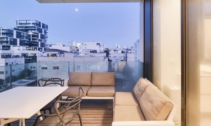 Kerem HaTeimanim Apartment | Hayarkon Bronze