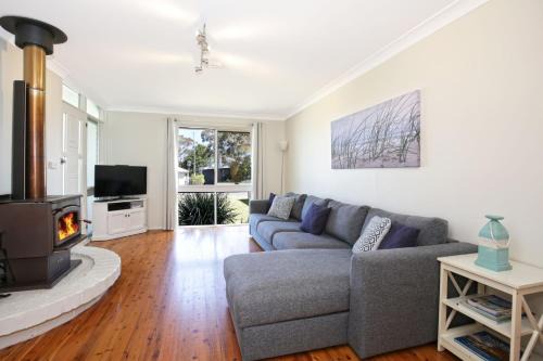 Callala Beach House | Hayes Beach House I Award Winner I 4 Mins to Beach