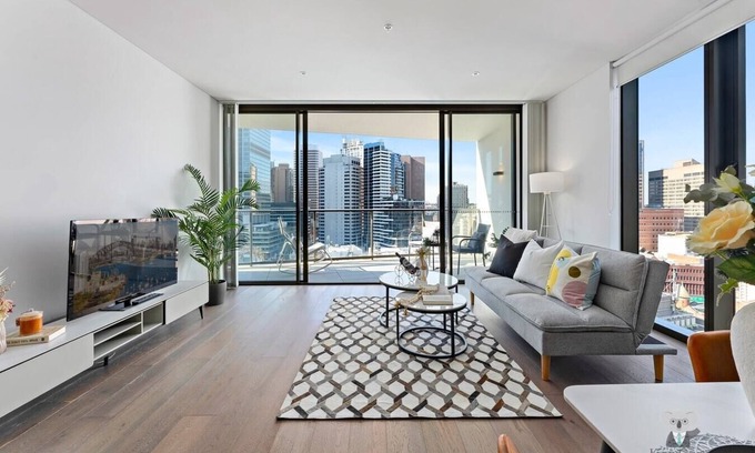 Chinatown Apartment | Haymarket Prime Location Charming 2 Bed