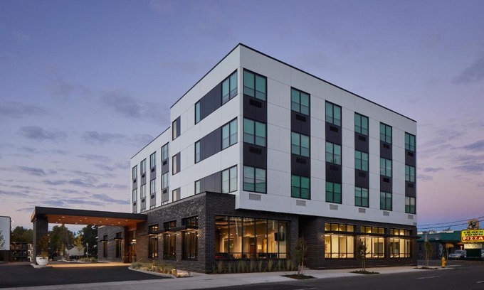 Eugene Hotel | Hayward Inn