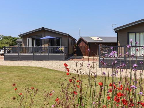 Combpyne House | Hazelwood 2