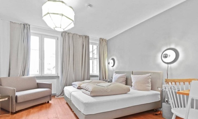 Munich City Centre Apartment | ※Heart of Munich※3BR※2Min Walk to Central Station※