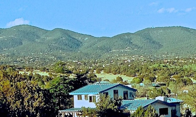 Tyrone House | Heart and Wings Retreat Center