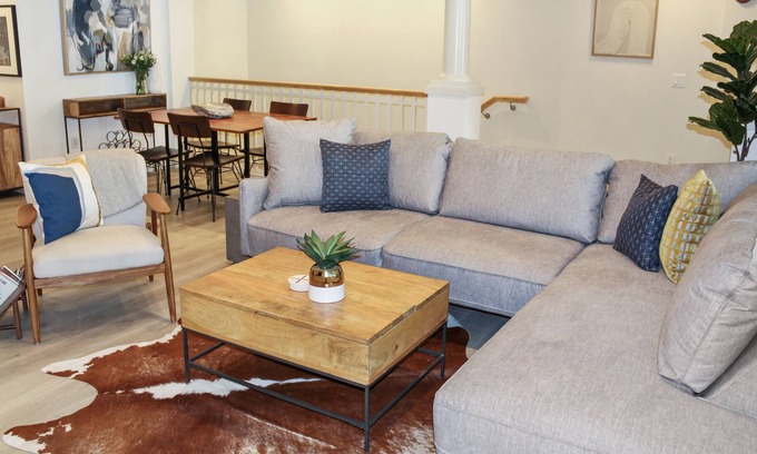 Old Ballard House | Heart of Ballard 2-bed condo, the feel of New York Brownstone w/ a Seattle twist