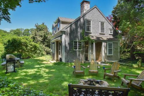Brewster House | Heart of Brewster 5 Miles to Beach