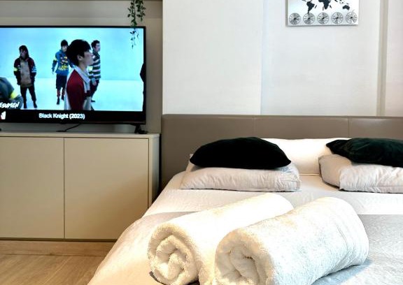 Lower Town Apartment | Heart of Grand Place Beautiful Studio