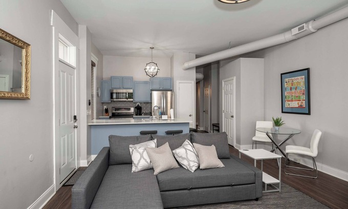 Covington Condo | Heart of Mainstrasse 3