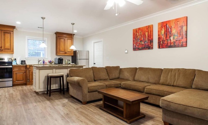 Midtown House | Heart of Midtown - Walkable - Private Pet Relief Yard - Gated Parking