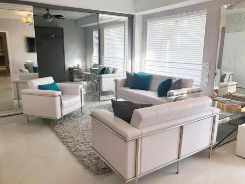 South Beach Apartment | Heart of South Beach/Modern Apartment/Ocean Drive - Carlyle