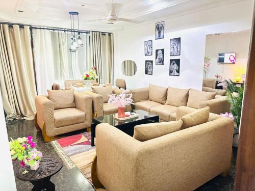 Dar es Salaam House | Heart of the City Private Room with Amazing Views, Fast WiFi ,AC and walkable