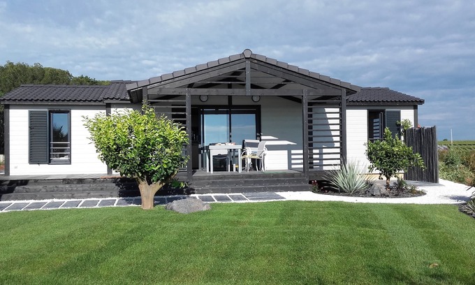 Pomerols House | Heart of Vines, Cottage in Pomérols