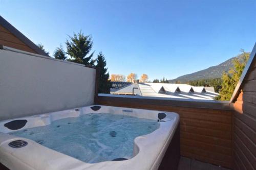 Whistler Village Apartment | Hearthstone Lodge loft, Village centre, Private Hot tub, sleeps 6