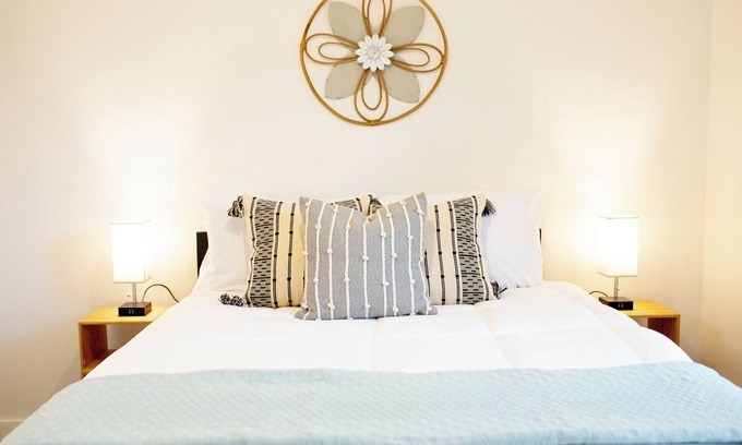 Little Rock Medical District Apartment | Heartwarming 2BR Unit: Near UAMS, Little Rock!