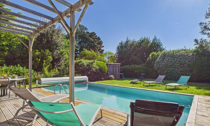 Saint-Vincent-sur-Jard Ski Chalet | Heated pool – 750m from Beach - 4 Adults, 4 kids