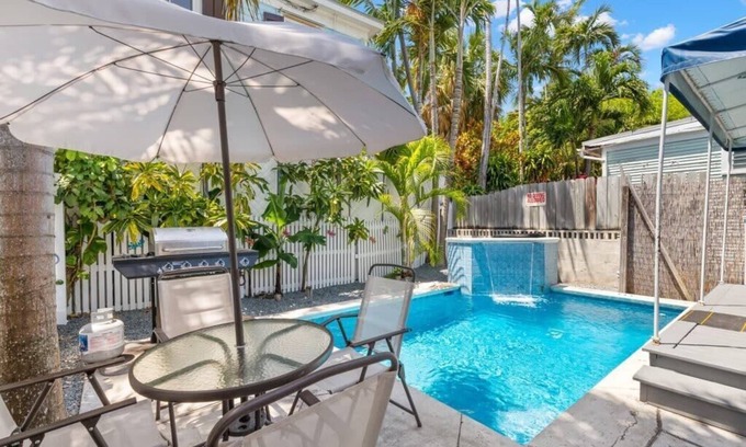 Downtown House | Heated Pool, Steps to Duval St - Poolside Paradise