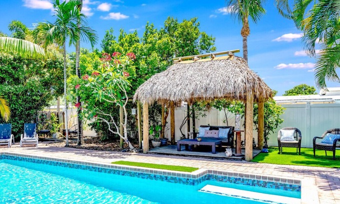 Poinsettia Heights House | Heated Pool! Tropical Tiki Yard + Close To Beach!