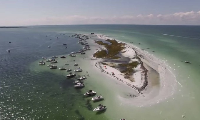 Gulf Harbors House | Heated Salt Water Pool ~ Direct Gulf Access ~ Beautiful Family Home