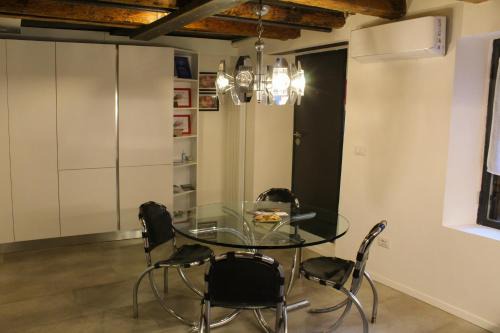 Angarano Apartment | HEATHER'S HOME 110 Apt 400mt from Old Bridge