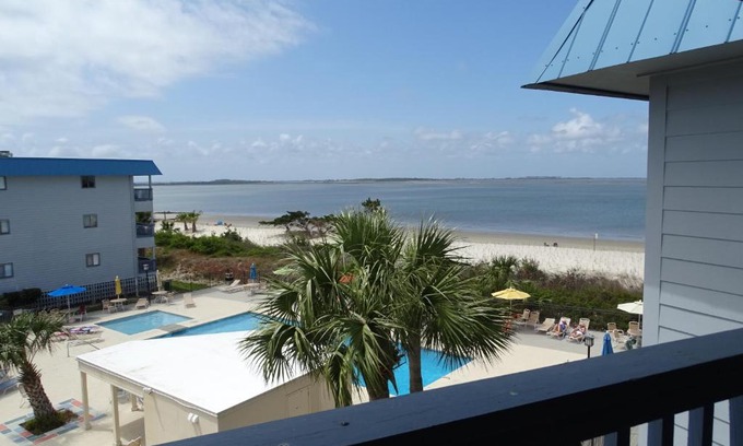 Tybee Island Apartment | Heavenly Beach Retreat - 1 Bedroom