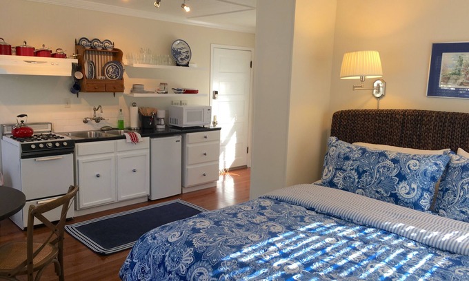 Monte Vista Apartment | Heavenly HOT TUB, Wifi 2 Miles from Downtown