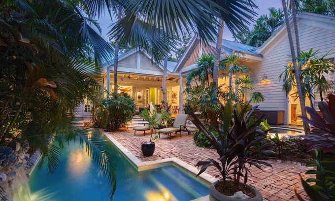 Historic Seaport House | **HEAVENLY ZEN @ THE SEAPORT** Lavish Home & Pool + LAST KEY SERVICES...