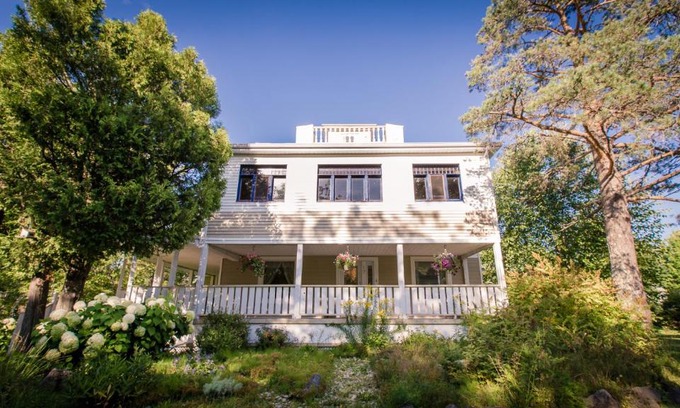 Scotstown Bed & Breakfast | Hebergement Le Scott