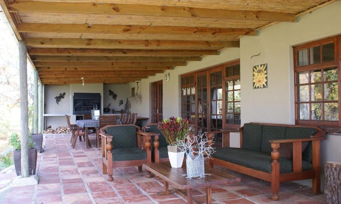 Op-die-Berg House | Heidedal Self-catering Guest House