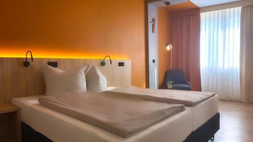 West Hotel | Heinrich Pesch Hotel