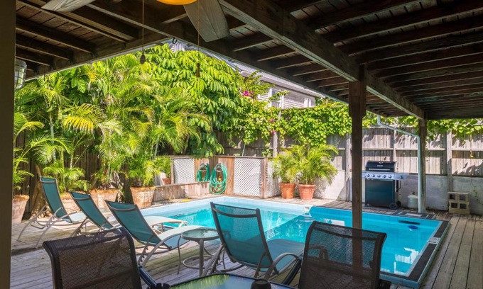 Downtown House | Helen's Hideaway